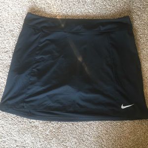 EUC Nike golf skirt. Dry fit.